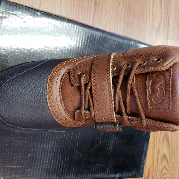 The Mountain Shoes Mountain Gear Boots Poshmark